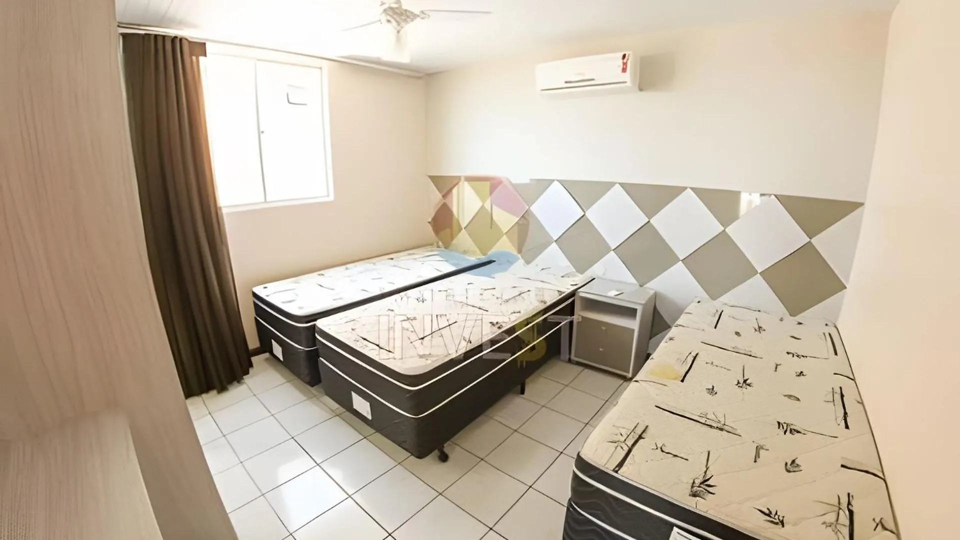 Lindo Apartamento Com Vista Mar Frente A Avenida Bombinhas