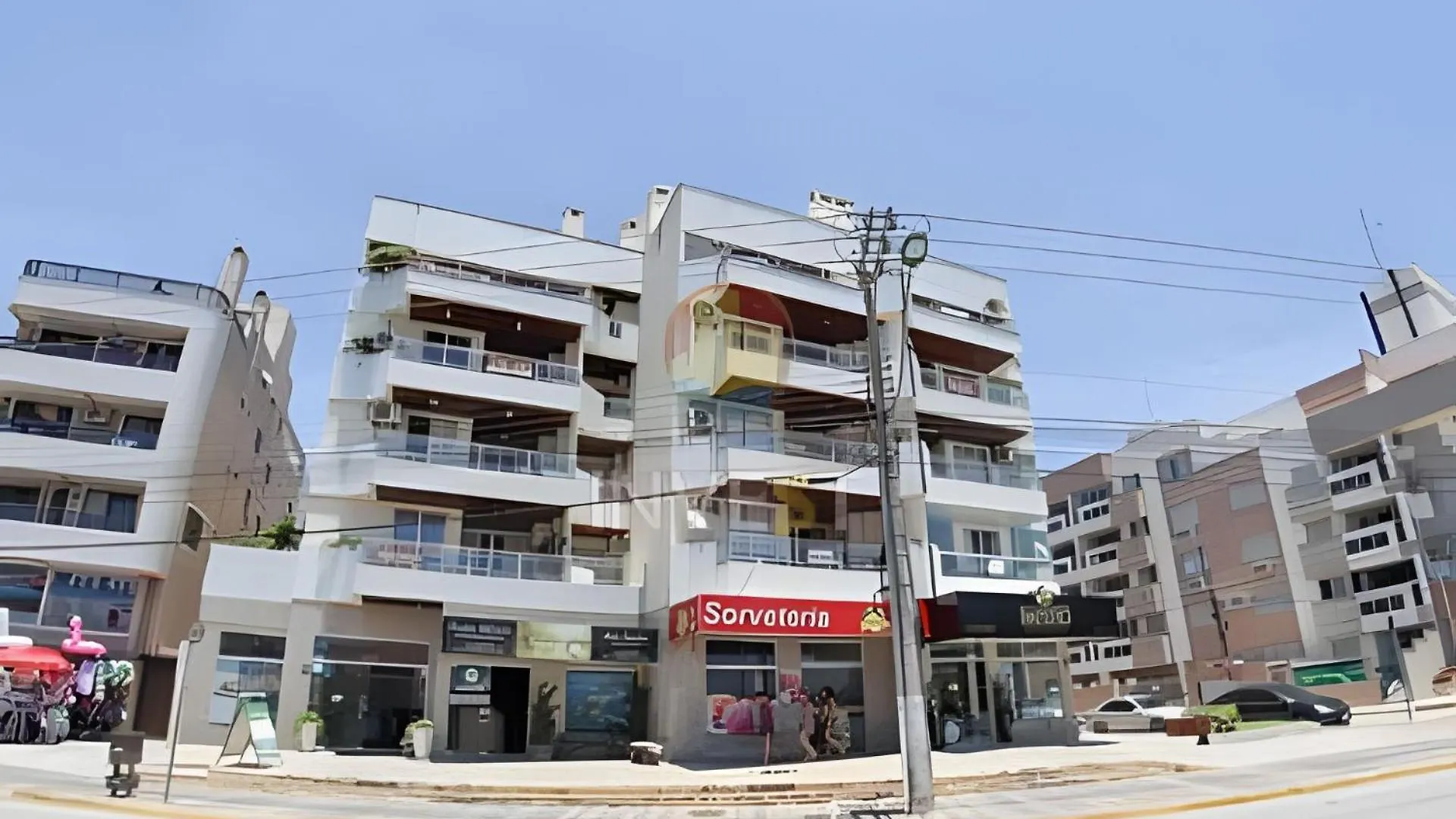 Lindo Apartamento Com Vista Mar Frente A Avenida Bombinhas